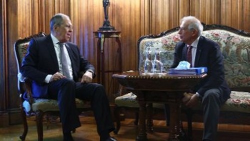 Από την πρόσφατη επίσκεψη του επικεφαλής της διπλωματίας της ΕΕ στη Μόσχα και τη συνάντηση με τον Ρώσο ΥΠΕΞ