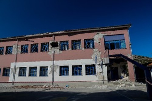 Το σχολείο στο Δαμάσι Λάρισας κρίθηκε ακατάλληλο και γκρεμίστηκε μετά τον σεισμό του 2021