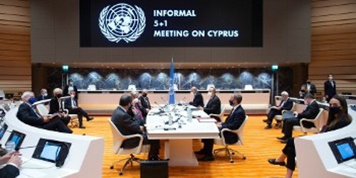 Η «φόρμουλα» για την επανέναρξη των συνομιλιών γύρω από τα διχοτομικά σχέδια αναζητείται στο Κυπριακό