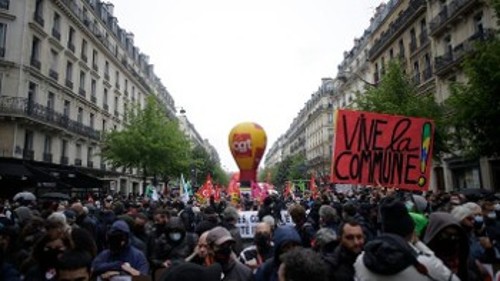 Από τη διαδήλωση στο Παρίσι