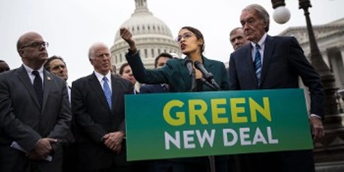 Η Αλεξάντρια Οκάζιο - Κορτέζ ανακοινώνει την ατζέντα του «Green New Deal»