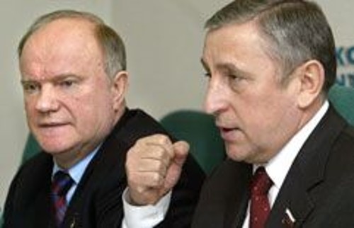 Ο Γκ. Ζιουγκάνοφ με τον υποψήφιο Πρόεδρο του ΚΚΡΟ Ν. Χαριτόνοφ