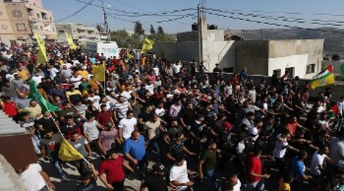 Σε διαδηλώσεις μετατρέπονται οι κηδείες των δολοφονημένων Παλαιστινίων