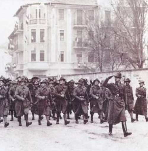 Η Μεραρχία Παμπαλόνι ξεκινά για την Ελλάδα (1940)