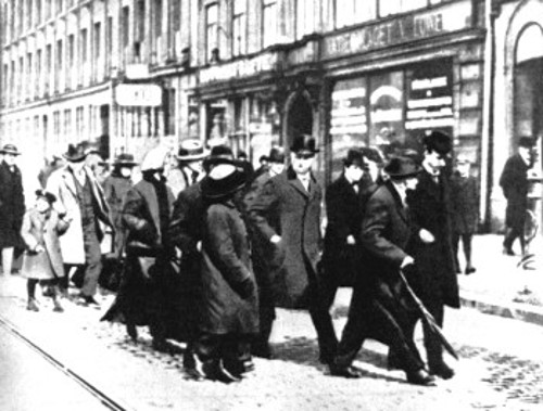 Ο Β. Ι. Λένιν στη Στοκχόλμη στις 13 Μάρτη 1917.