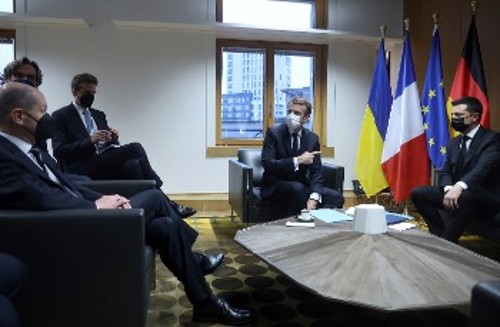 Από τη συνάντηση των ηγετών Γερμανίας, Γαλλίας και Ουκρανίας, στο περιθώριο της χθεσινής Συνόδου της «Ανατολικής Εταιρικής Σχέσης»