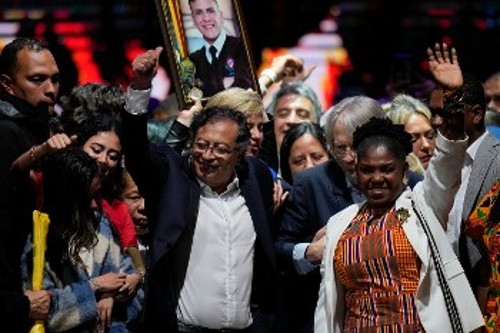 Ο Πέτρο και η Μάρκες, εκλεγμένοι Πρόεδρος και αντιπρόεδρος της Κολομβίας