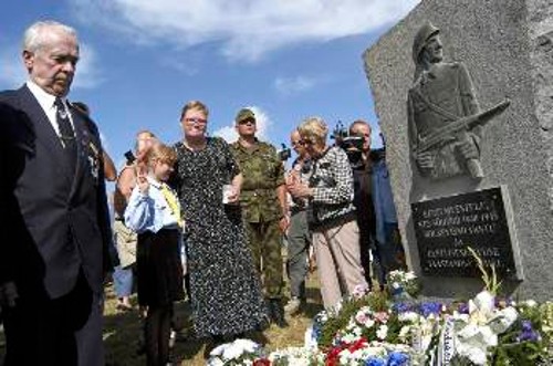 Εσθονία: Μνημείο τιμής στους ναζί που πολέμησαν ενάντια στη Σοβιετική Ενωση