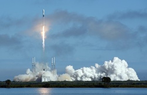 Εκτόξευση πυραύλου Falcon 9 της «SpaceX», με 60 δορυφόρους Starlink, τον Φλεβάρη του 2020