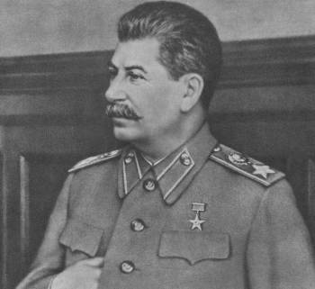 Κανένας ηγέτης δεν έχει κατασυκοφαντηθεί με τον πιο χυδαίο και βάρβαρο αποκρουστικό τρόπο όσο ο Ι.Β. Στάλιν