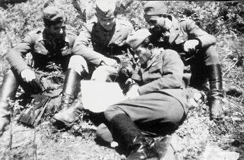 Αξιωματικοί του Δημοκρατικού Στρατού Ελλάδας στο Βίτσι το 1949