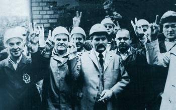 Ο Λεχ Βαλέσα, ηγέτης του συνδικάτου Αλληλεγγύη, βρέθηκε στην πρώτη γραμμή της αντεπανάστασης στην Πολωνία