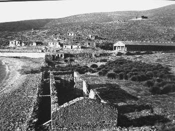 Γυάρος, Δ' όρμος