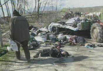 Από τη σφαγή του ΝΑΤΟ στην Τζακόβιτσα όπου χτυπήθηκε κομβόι αμάχων στις 14/4/1999
