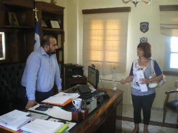 Η βουλευτής του ΚΚΕ συναντήθηκε με τον δήμαρχο Κυθήρων