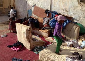 Παιδιά που παίζουν σε φτωχογειτονιά της Ριάντ, όπως αποτύπωσε το Μάη του 2013 ο φακός του περιοδικού ΤΙΜΕ...