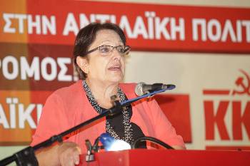 Η Αλ. Παπαρήγα μίλησε σε Ηράκλειο και Χανιά