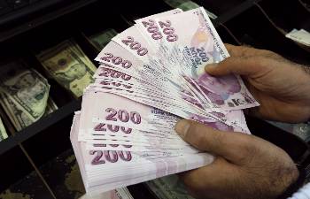 Σύμφωνα με τον ΟΟΣΑ, αυξάνονται οι τουρκικές εταιρείες που δυσκολεύονται να δανειστούν για να επενδύσουν
