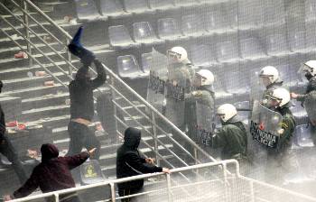 Η βία στα γήπεδα έρχεται ως αποτέλεσμα των επιχειρηματικών ανταγωνισμών στο ποδόσφαιρο και τον αθλητισμό