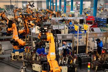 Ρομπότ σε κινεζικό εργοστάσιο