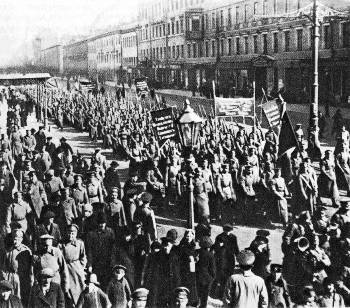 Διαδήλωση των επαναστατικών μονάδων της φρουράς της Πετρούπολης στις 21 του Απρίλη 1917