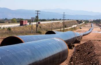Αγωγοί φυσικού αερίου όπως ο TAP, που κατασκευάζεται στην Ελλάδα, σχεδιάζεται να αποτελέσουν τον «κορμό» για επέκταση του δικτύου σε ΠΓΔΜ και άλλες χώρες