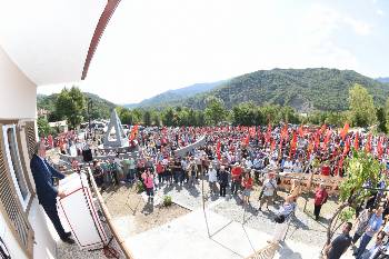 Ο Δημήτρης Γόντικας στο βήμα της εκδήλωσης