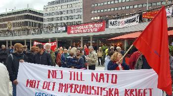 Από παλιότερη κινητοποίηση στη Στοκχόλμη ενάντια στο ΝΑΤΟ και τη φιλομονοπωλιακή πολιτική των κυβερνήσεων