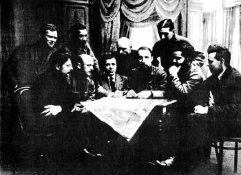 Τα μέλη της Στρατιωτικής Επαναστατικής Επιτροπής της Πετρούπολης