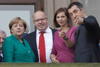 Χριστιανοδημοκράτες και Πράσινοι στα παζάρια για το σχηματισμό της νέας γερμανικής κυβέρνησης