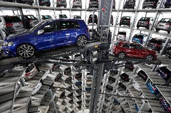 Εργοστάσιο αυτοκινητοβιομηχανίας στη Γερμανία