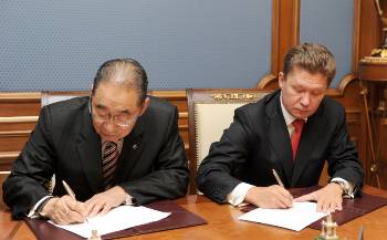Σεπτέμβρης 2011: «Gazprom» και «Kοgas» υπογράφουν «οδικό χάρτη» για την κατασκευή αγωγού αερίου από τη Ρωσία μέχρι τη Χερσόνησο