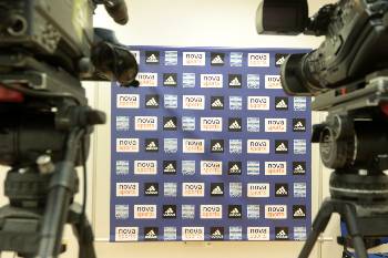 Η κατάσταση στα τηλεοπτικά δικαιώματα αποτελεί το... κρυφό χαρτί των κυβερνητικών σχεδίων για αναδιάρθρωση των επαγγελματικών πρωταθλημάτων