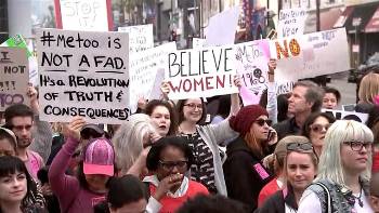 Από διαμαρτυρία γυναικών στις ΗΠΑ με τα συνθήματα του «κινήματος» «#Me Too»