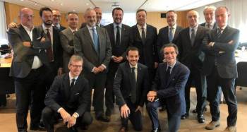 Συνάντηση του Μ. Σαλβίνι το 2018 με την ηγεσία της Ενωσης Ιταλών Βιομηχάνων (Confindustria), που τον στηρίζει