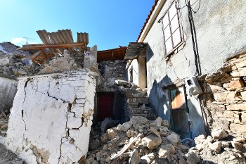 Από τον πρόσφατο σεισμό στη Σάμο