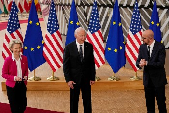 Από τη Σύνοδο Κορυφής ΗΠΑ - ΕΕ που πραγματοποιήθηκε τον Ιούνη