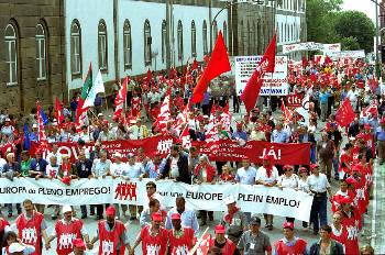 Από διαδήλωση εργαζομένων στο Πόρτο ενάντια στην πολιτική της Ευρωπαϊκής Ενωσης