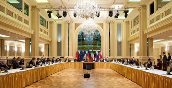 Το γνώριμο τραπέζι των παζαριών για τη διατήρηση της διεθνούς συμφωνίας για το ιρανικό πυρηνικό πρόγραμμα ξαναστήνεται τη Δευτέρα στη Βιέννη