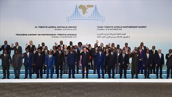 Στη Σύνοδο συμμετείχαν 13 αρχηγοί αφρικανικών κρατών και αξιωματούχοι από συνολικά 39 χώρες της ηπείρου