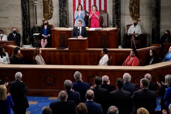 Το αμερικανικό Κογκρέσο, που χειροκροτούσε τον Μητσοτάκη πριν από έναν μήνα, έχει δώσει αέρα στα πανιά των τουρκικών αμφισβητήσεων στο Αιγαίο ουκ ολίγες φορές