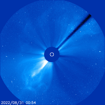 Η άλως από τη μεγάλη στεμματική εκπομπή μάζας στο τέλος του Αυγούστου, όπως καταγράφηκε από το διαστημικό ηλιακό παρατηρητήριο SOHO