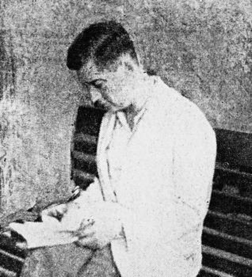 Στις 14 Αυγούστου 1946 η συμμορία του Σούρλα στη Θεσσαλία βασανίζει και σκοτώνει τον πολιτικό συντάκτη του «Ριζοσπάστη» Κώστα Βιδάλη
