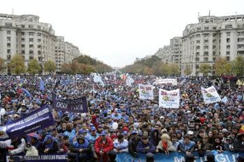 Από παλιότερη εργατική διαδήλωση στο Βουκουρέστι