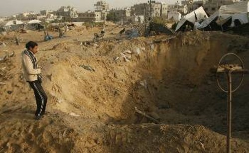 Νέες επιδρομές των Ισραηλινών στη Γάζα, που εξακολουθεί να βιώνει τον αποκλεισμό σε απαραίτητα είδη