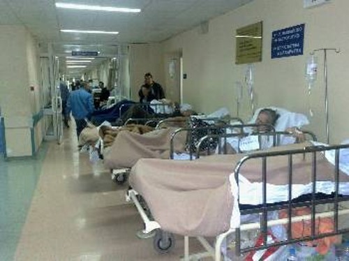 Νοσοκομεία με ράντζα στους διαδρόμους θα «υποδεχτούν» τους ασθενείς...