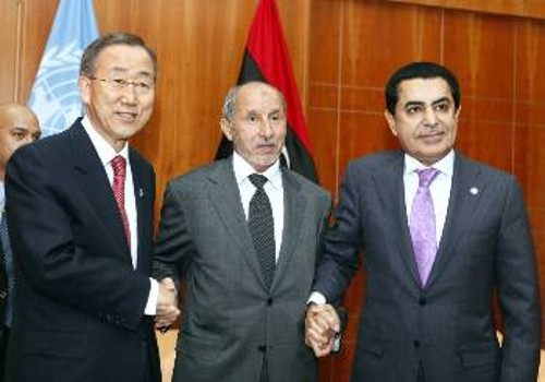 Ο ΓΓ του ΟΗΕ με τα νέα τσιράκια των ιμπεριαλιστών στη Λιβύη