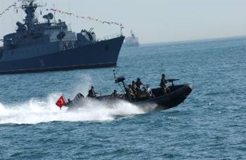 Οι παρενοχλήσεις πλοίων τρίτων χωρών από τούρκικα πολεμικά, πληθαίνουν το τελευταίο διάστημα στην κυπριακή ΑΟΖ