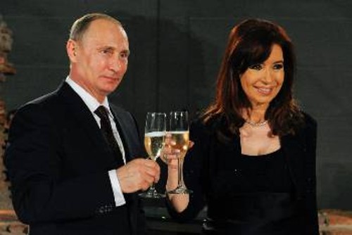 Επίσημο δείπνο προς τιμήν του Ρώσου Προέδρου παρέθεσε η Κριστίνα Κίρχνερ